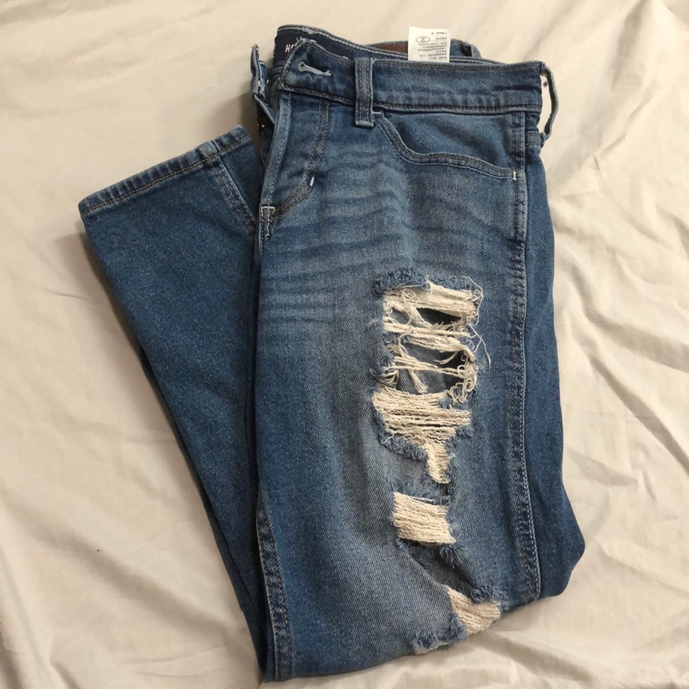 low rise hollister boyfriend jeans!